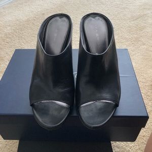 Sexy black Via Spiga mules